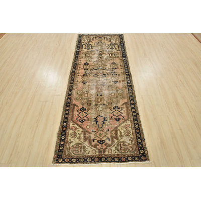 Tapis unique rouge 3 pi 5 po x 9 pi One-of-a-Kind