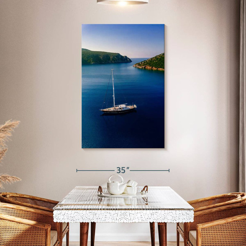 Mehar Yacht sur les eaux grecques, H 48 po x l 32 po