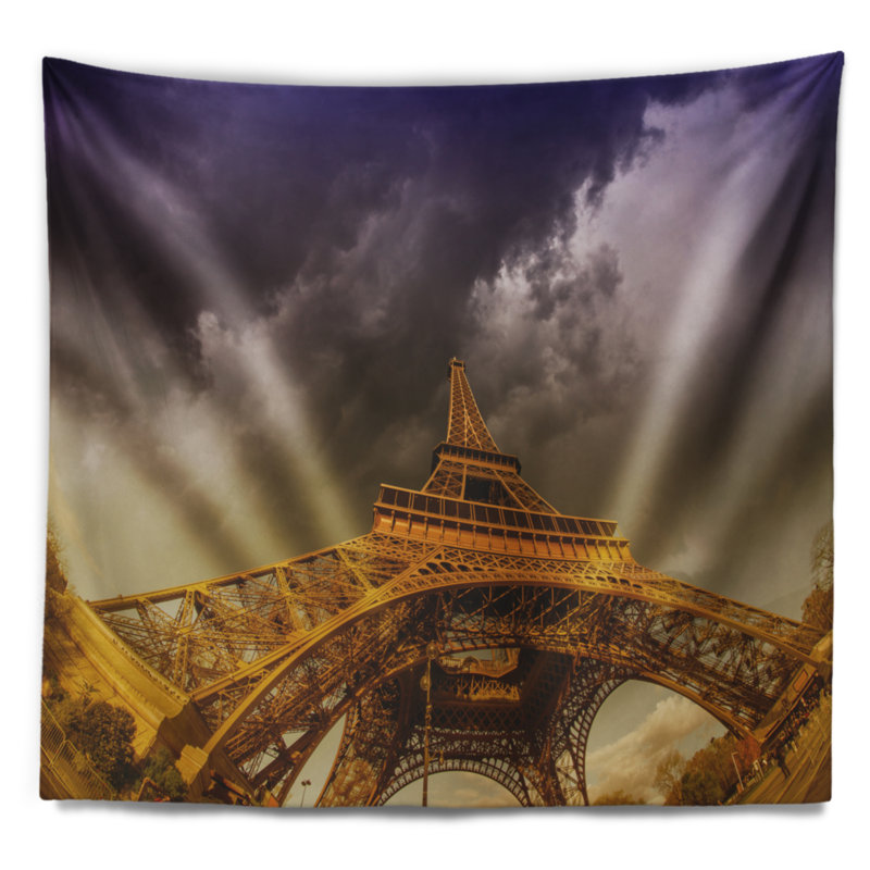 Tapisserie tour et magnifique ciel, H 32 po x l 39 po