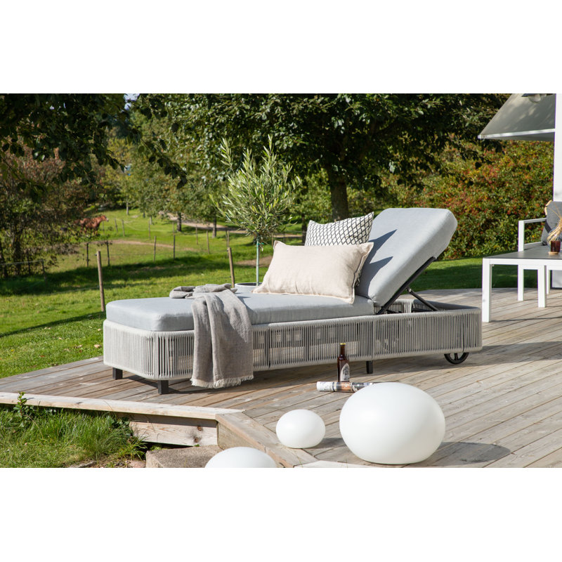Emmerlyn 204.5cm Long Reclining Sun Lounger with Cushions, Black/Grey