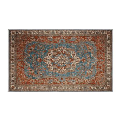 Tapis gris soyeux et moelleux