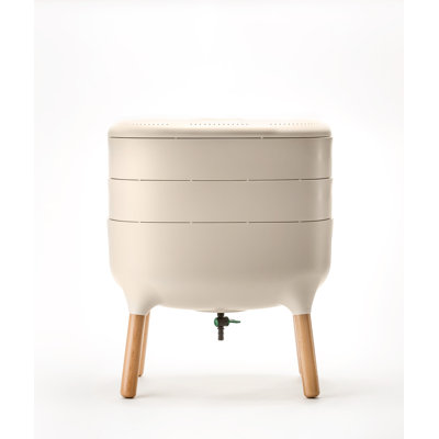 7,4 gallons Bac à vers