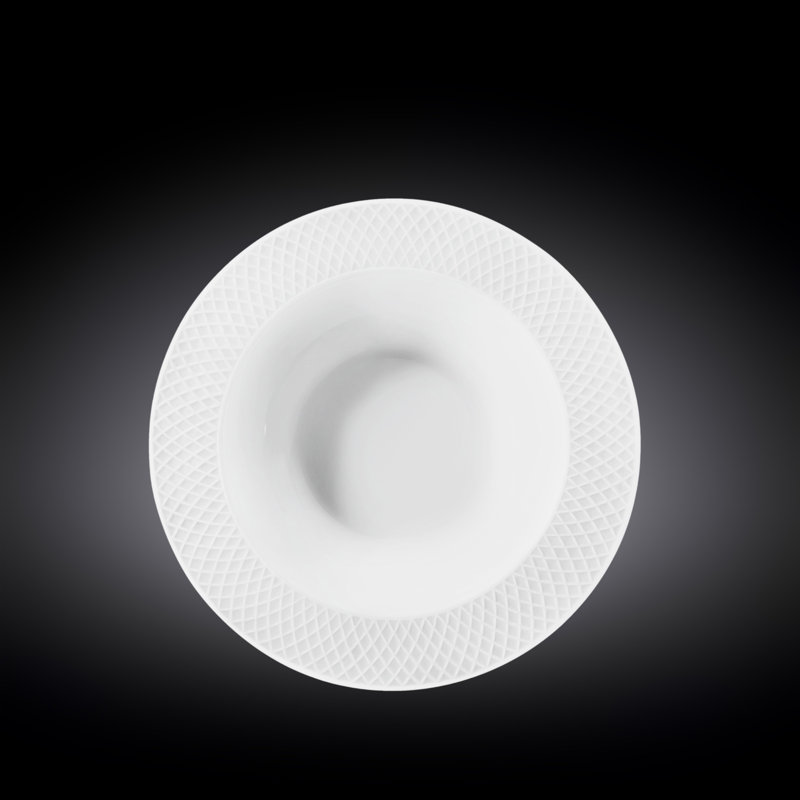 Fine Porcelain 22.5cm Deep Plate