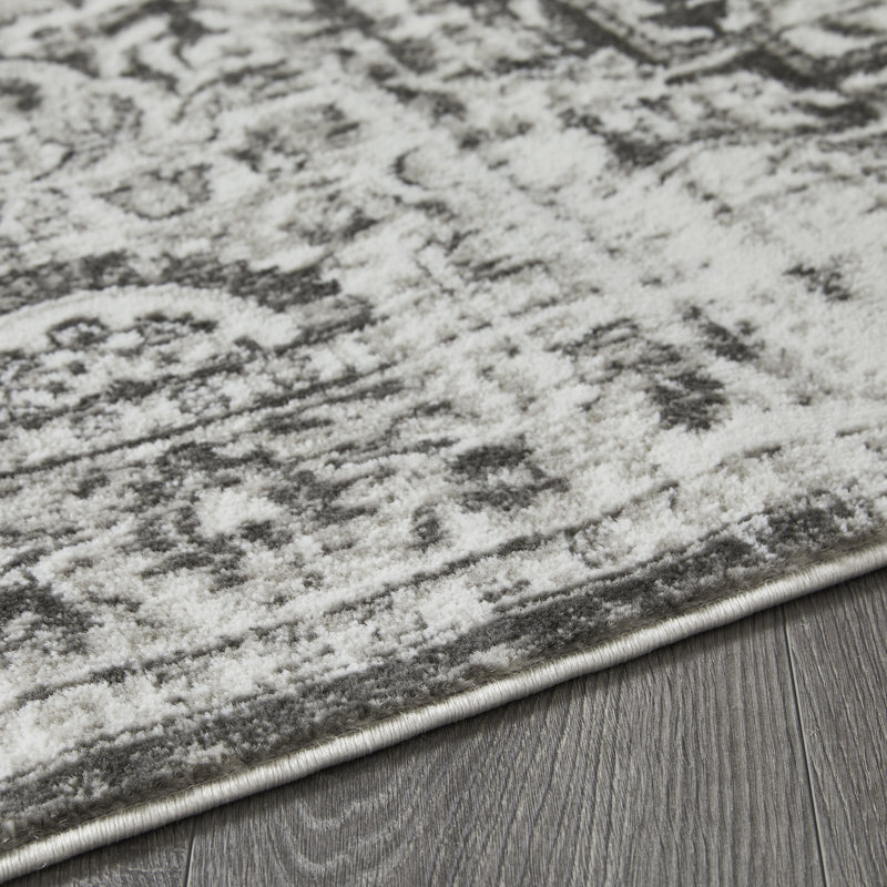 Ragheb Oriental Indoor Rug, Rectangle 6'7" x 9'2"