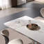 Table et chaise de luxe domestique-110482717-110482718