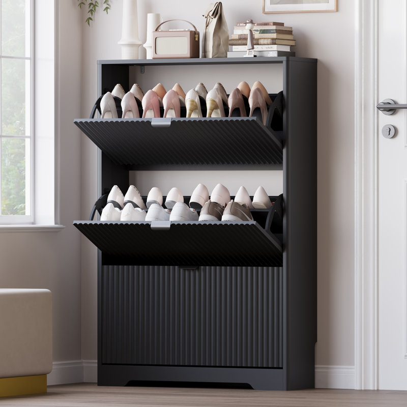 Armoire de rangement à chaussures moderne cannelée avec 3 tiroirs rabattables, tablettes réglables, armoire de hall d'entrée autoportante
