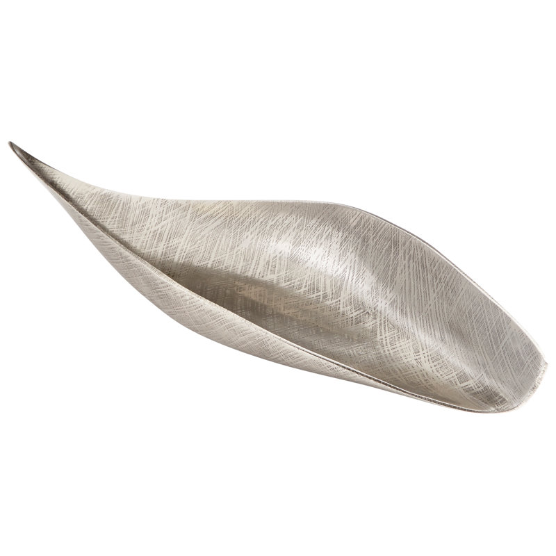 Laurel Metal Tray, 4" H x 9.5" W x 29" D