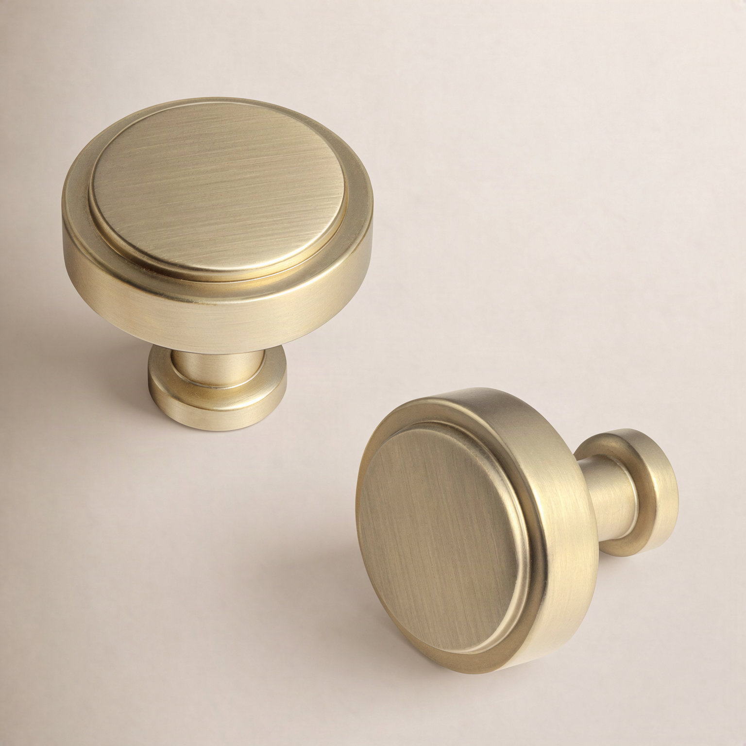 Circle Cabinet Knob Multipack, Brushed Gold, 1.2"