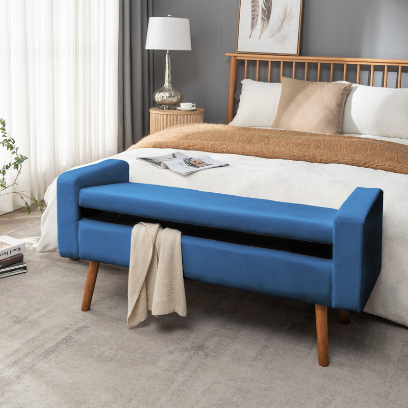 Banc de rangement en velours avec pieds en bois d'hévéa Vendrina, Bleu