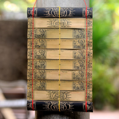 Handmade Traditional Abstract Wall Decor on Wood