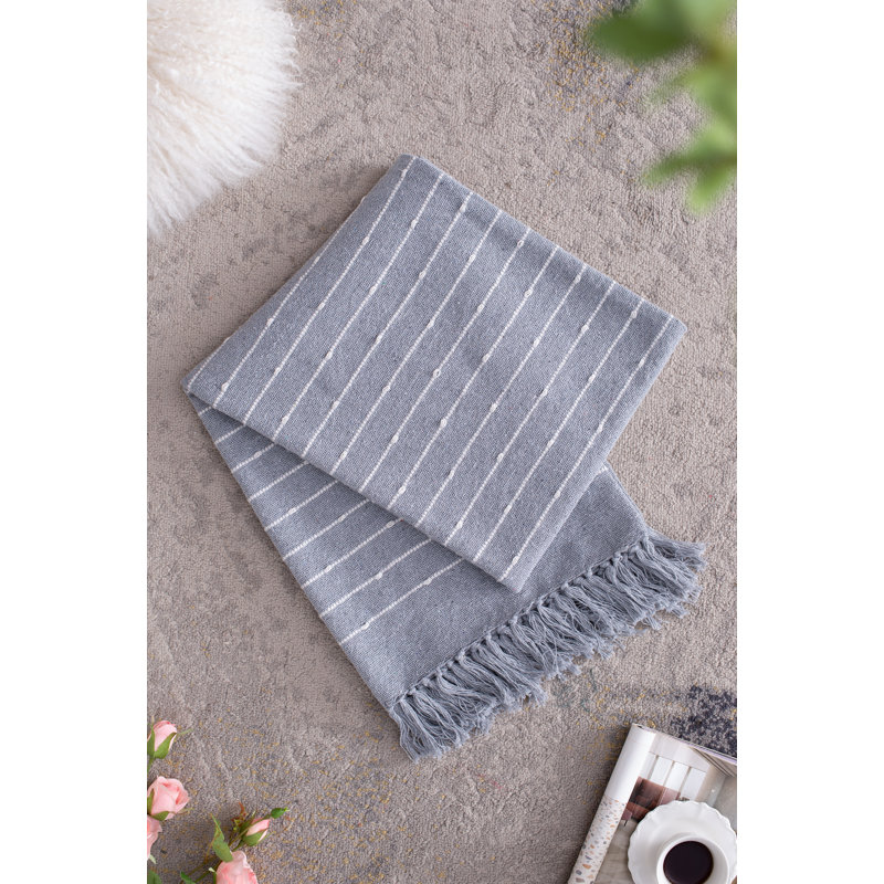 Jeté décoratif à rayures 50 x 60 po Quinn, Gris