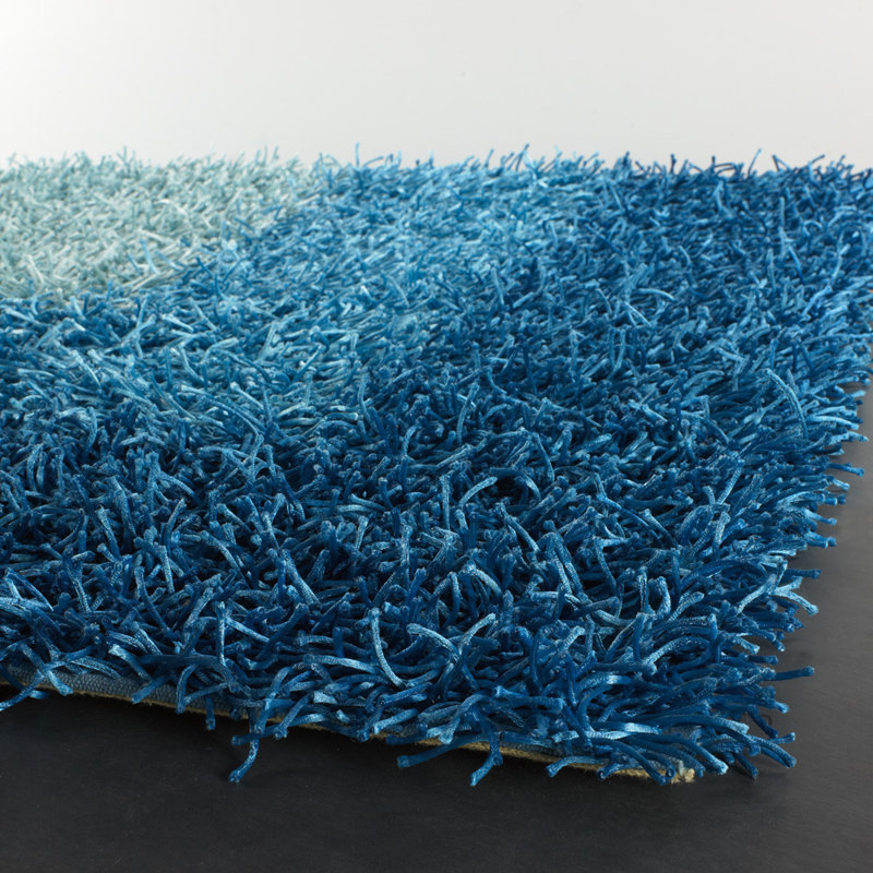 Paramera Silk Area Rug in Blue, Rectangle 2' x 3'