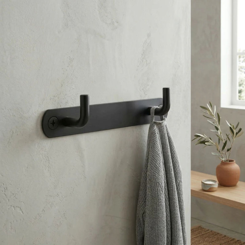 Wallmounted multi hook rack