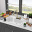 Évier de cuisine à cuve unique de 84 cm (33 pouces) en composite de granit et quartz blanc, avec robinet extractible et design en cascade