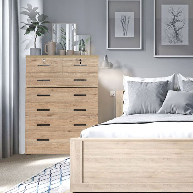 Maray 31.5'' W 7 - Drawer Dresser, Natural Oak