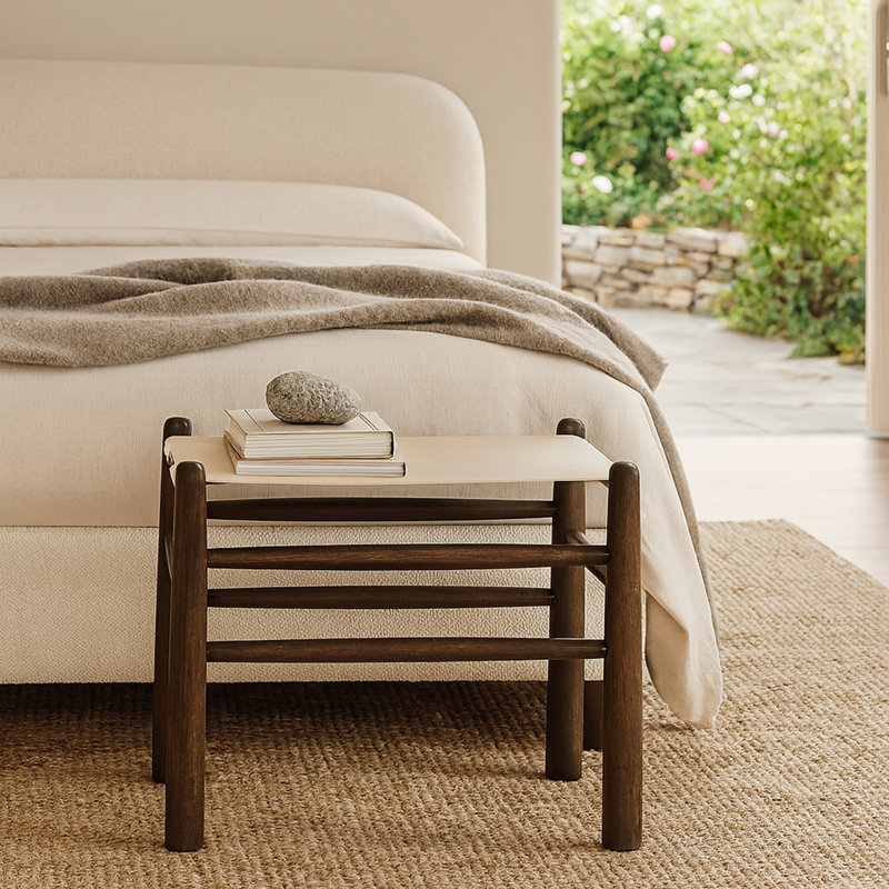 Banc rembourré en cuir Santos, Cuir crème végétalien, Teint en brun