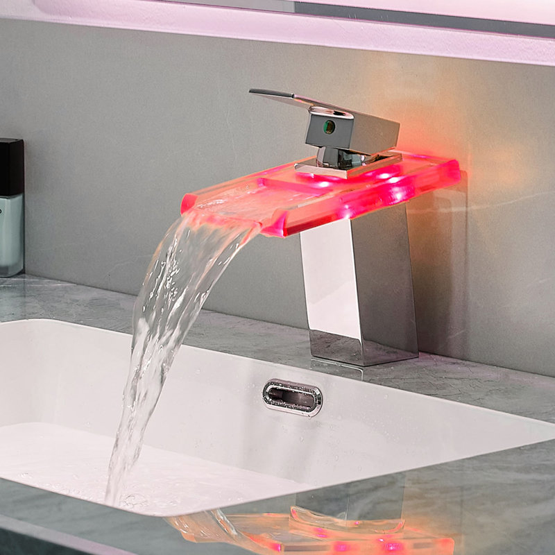 Single-Hole Single-handle Bathroom Faucet, Chrome