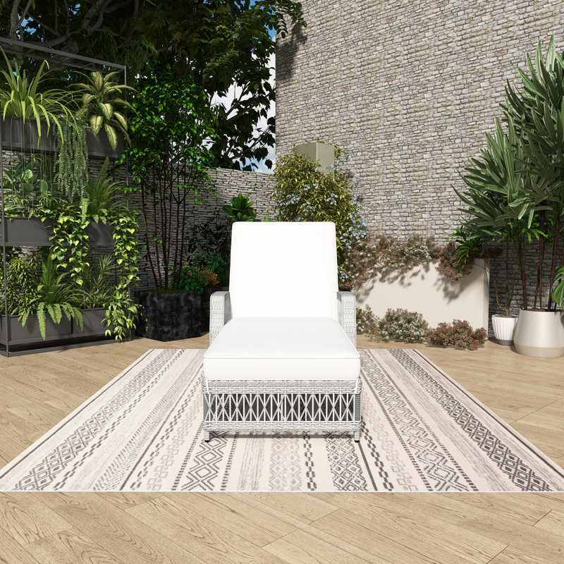 Chaise longue d'extérieur en osier beige avec dossier réglable et accoudoirs, Beige
