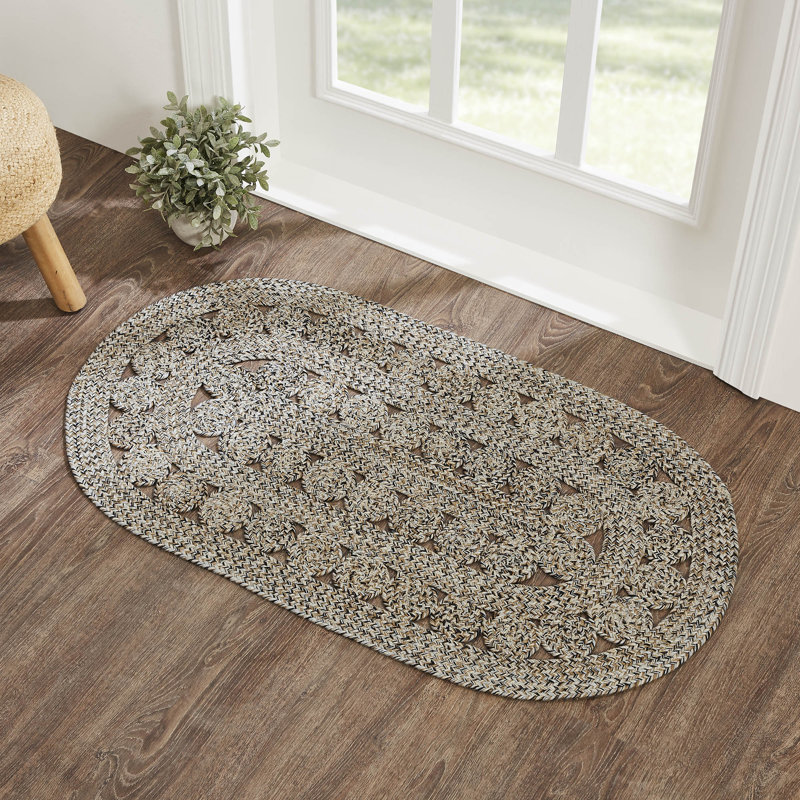 Geometric Indoor / Outdoor Rug, Oval 2'3" x 4'