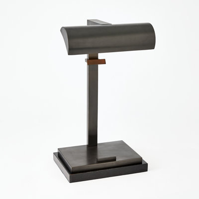 Tabletop Easel Lamp