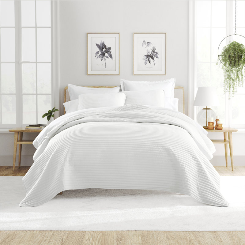 Becky Cameron Lightweight All Season Stripe Stitch Quilt Set with Shams, White, Twin/Twin XL Quilt + 1 Standard Sham