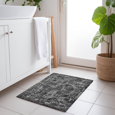 Tapis noir lavable à la machine de qualité supérieure 1 pi 8 po x 2 pi 6 po Kelsa AMF41