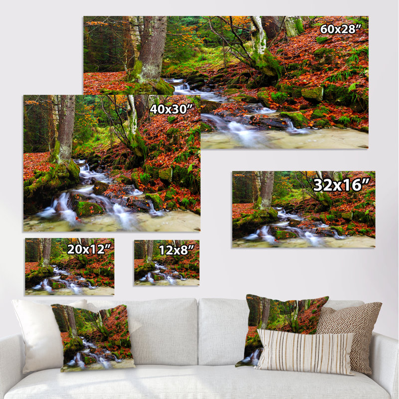«Beautiful Autumn Forest Waterfall» - photographie sur toile, H 16 po x l 32 po x P 1 po, Toile tendue