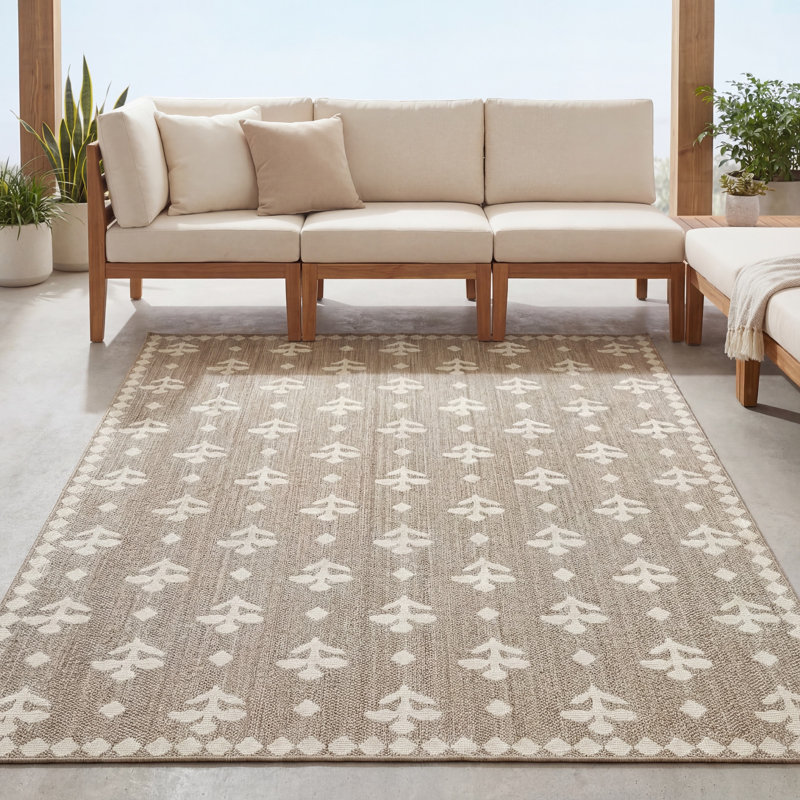 Tavraj Modern Fleur-de-Lis Tan, Beige Indoor/Outdoor Rug, Rectangle 7'10" x 10'