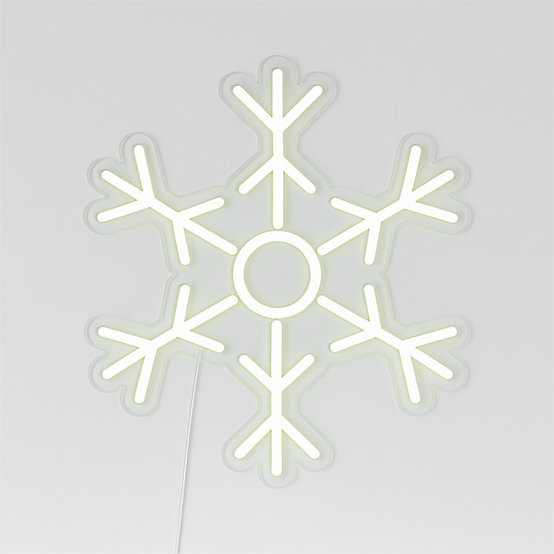 LED Lighted Window Décor