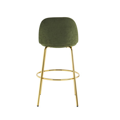 Ensemble de 4 tabourets de bar Rio Claro modernes et luxueux, recouverts de tissu vert, avec pieds en métal doré poli et repose-pieds circulaire.