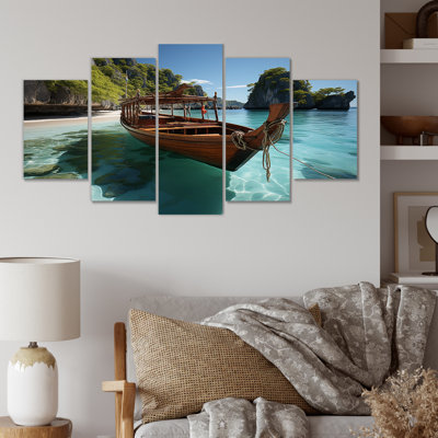 «Coastal Cradle Tranquil Waters» - art mural de plage côtière