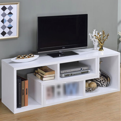 Élégante bibliothèque blanche pour les besoins de rangement du bureau et du salon avec un design transitionnel pour ranger les articles de salle de bain