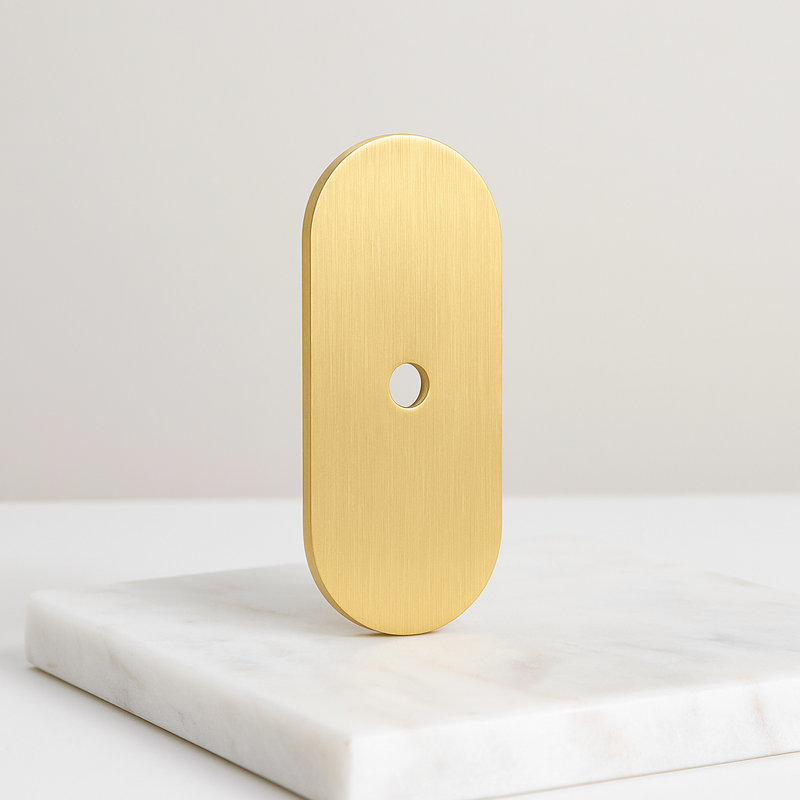 Contre-plaque ovale en laiton brossé (paquet de 10), H 2,25 po x l 1 po x P 0,09 po
