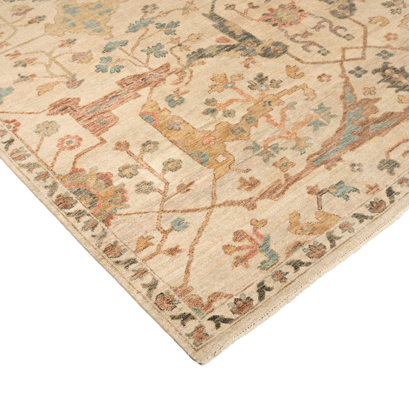 Ivory Traditional Silk Rug - 8' x 10'