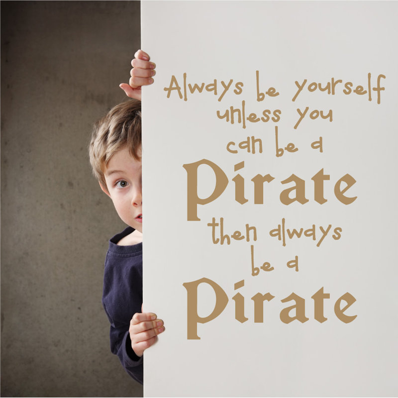 Décalcomanie murale toujours en pirate, H 38 po x l 31 po x P 0,01 po, Brun pâle