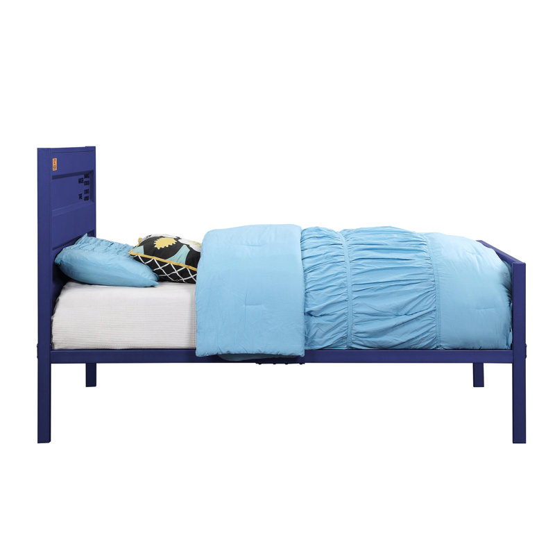 Lit simple bleu avec cadre en métal et plateforme attrayante de style moderne