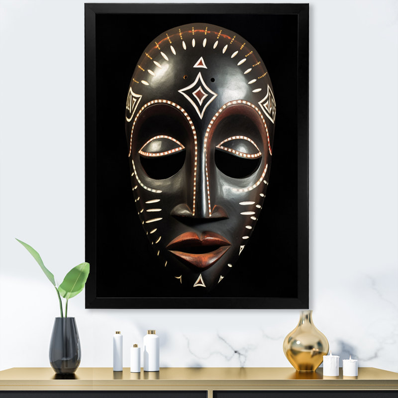 Masque ethnique traditionnel africain XIX, H 44 po x l 34 po x P 1,5 po, Cadre simple noir