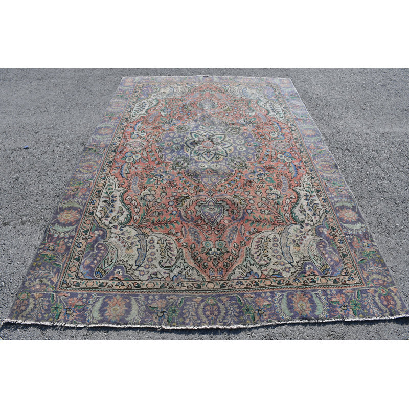Tapis turc rétro unique avec des couleurs vives et un motif floral complexe pour la décoration intérieure bleu / rose