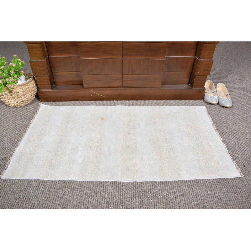 Neutral Toned Turkish Handwoven Rug with Subtle Design - Ideal for Entryway Use
