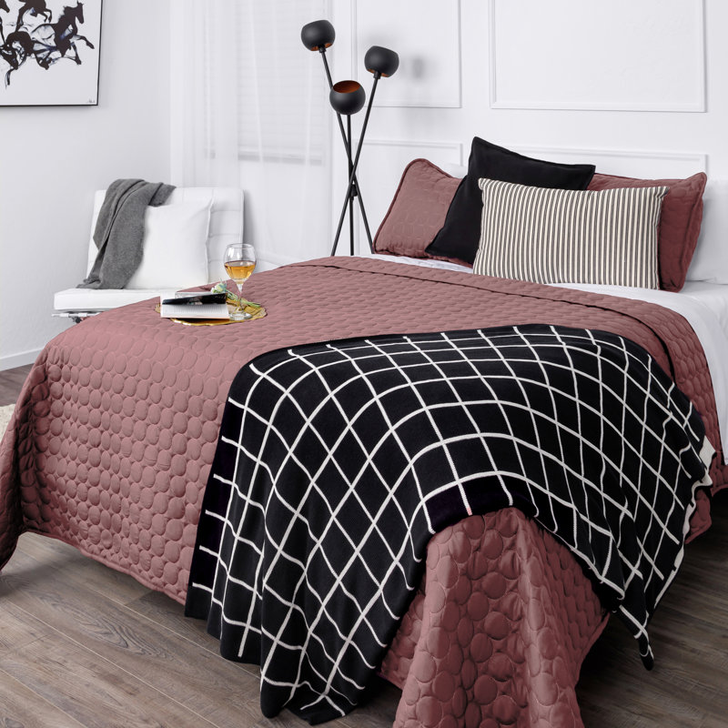 Southshore Fine Linens Lightweight Oversized Reversible Quilt Set with shams, Rose, Full/Queen Quilt + 2 Standard Shams