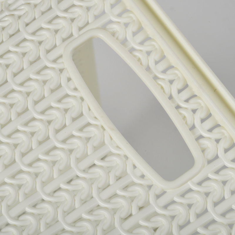 JVL Plastic Decorative Basket, White