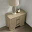 Table de chevet marron de style vintage avec 2 tiroirs