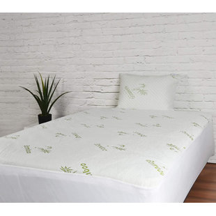 Protège-matelas imperméable et ajusté