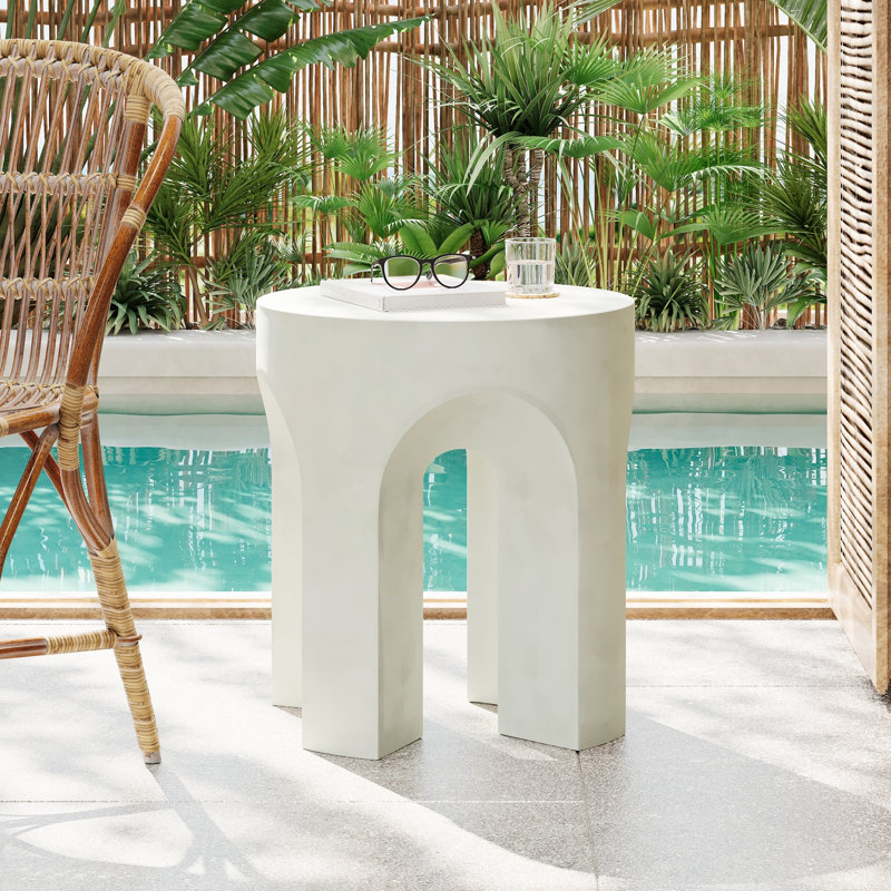 Table d'appoint ronde en béton avec finition blanc antique