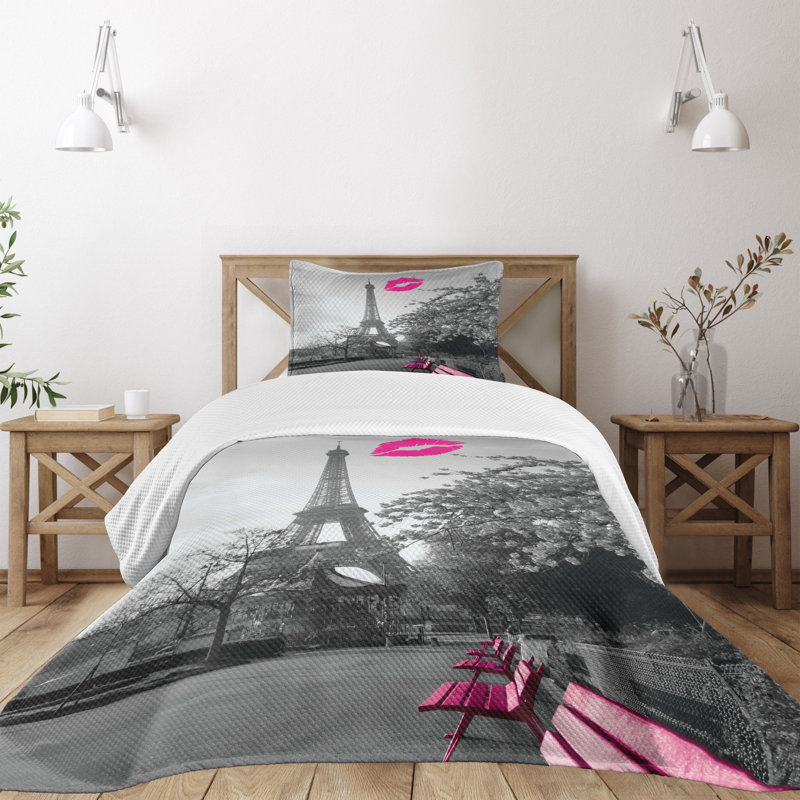 Twin White Quilted Bedspread Set with Paris Design