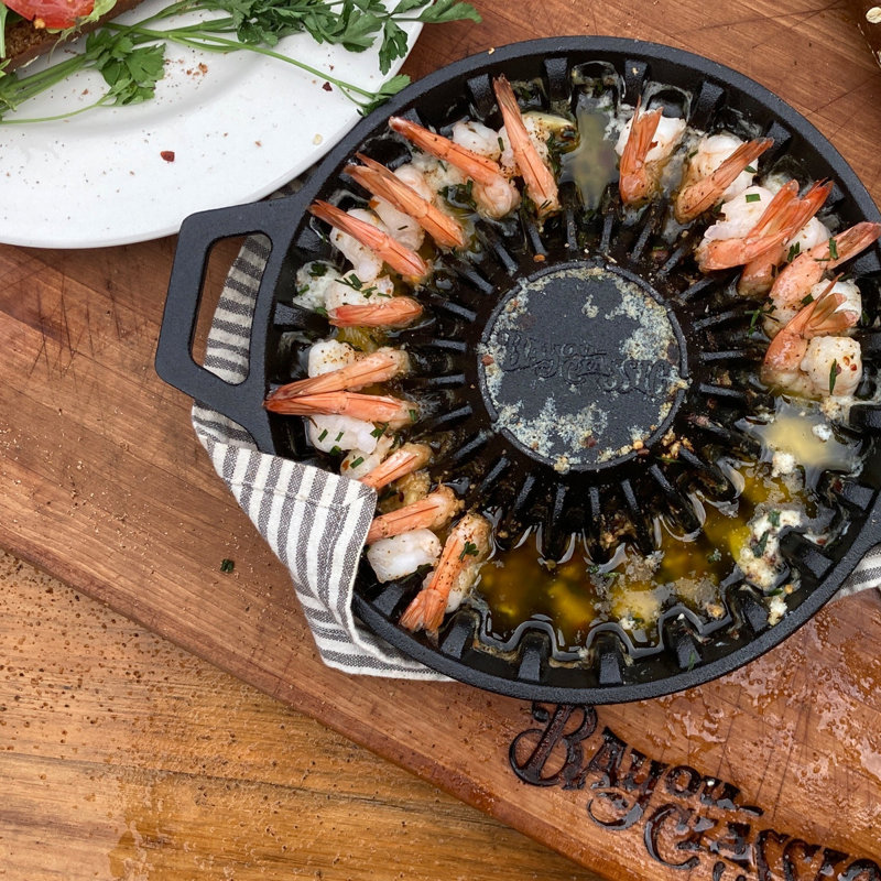 Casserole à crevettes en fonte
