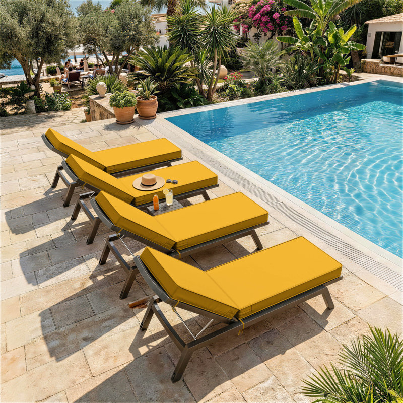 Coussin de chaise longue d'extérieur, L 80 po x P 26 po, Jaune