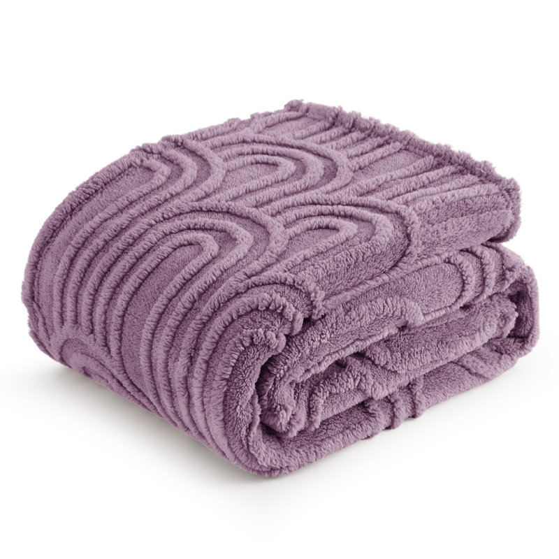Bedsure GentleSoft Twin/TwinXL Fleece Blanket – Ultra Soft Plush Throw for Dorm Room – Purple – Cozy Gift for Her, Twin