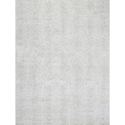 Geometric Area Rug in White/Gray