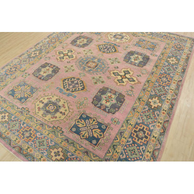 Tapis rose nouvel âge Monyca 8 pi 2 po x 9 pi 11 po Monyca